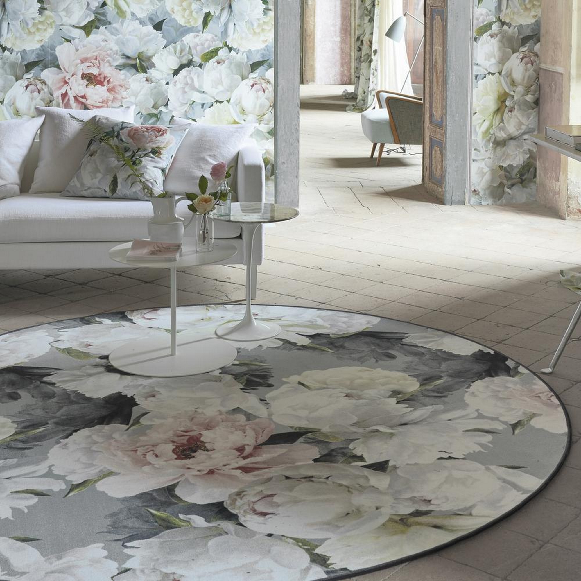 Peonia Grande Zinc Circular Rugs By Designers Guild